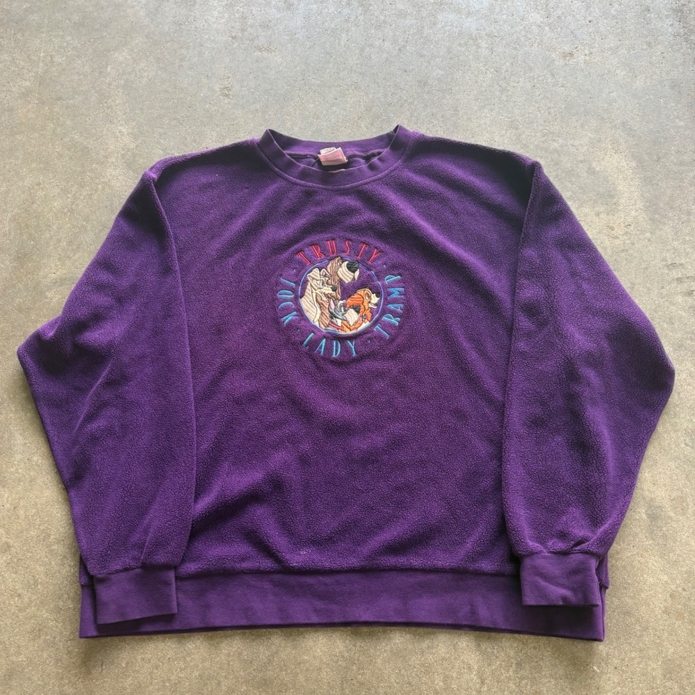 Vintage 90s Lady and the Tramp
Disney fleece crewneck